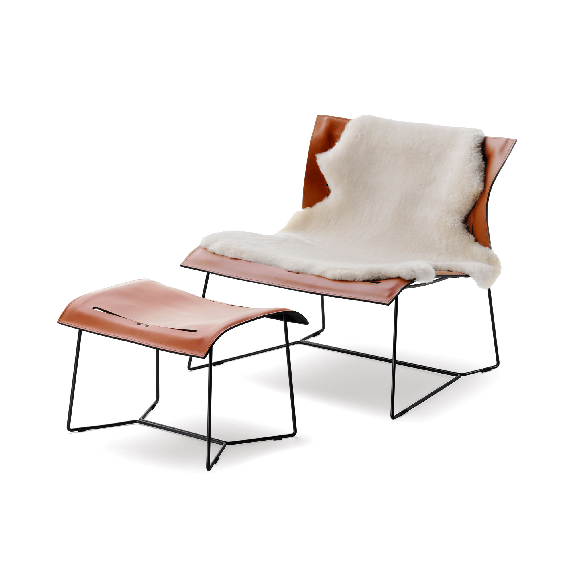 Cuoio Lounge Chair mit Hocker und Schaffell - Sherry Cuoio Lounge Chair mit Hocker und Schaffell - Sherry