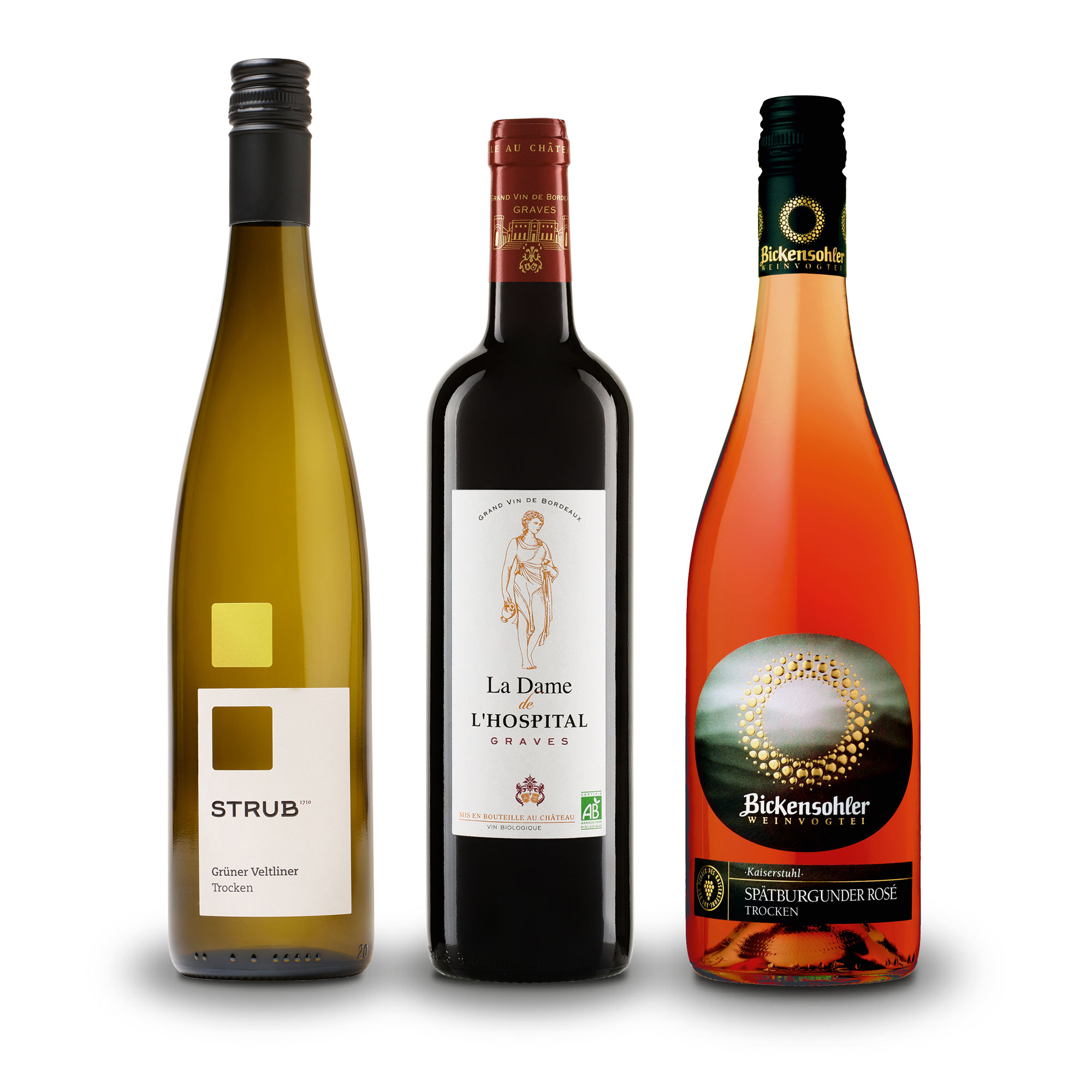 Drei Weinflaschen aus dem F.A.Z. Selection Wein-Abonnement: Weißwein, Rotwein und Rosé nebeneinander vor weißem Hintergrund