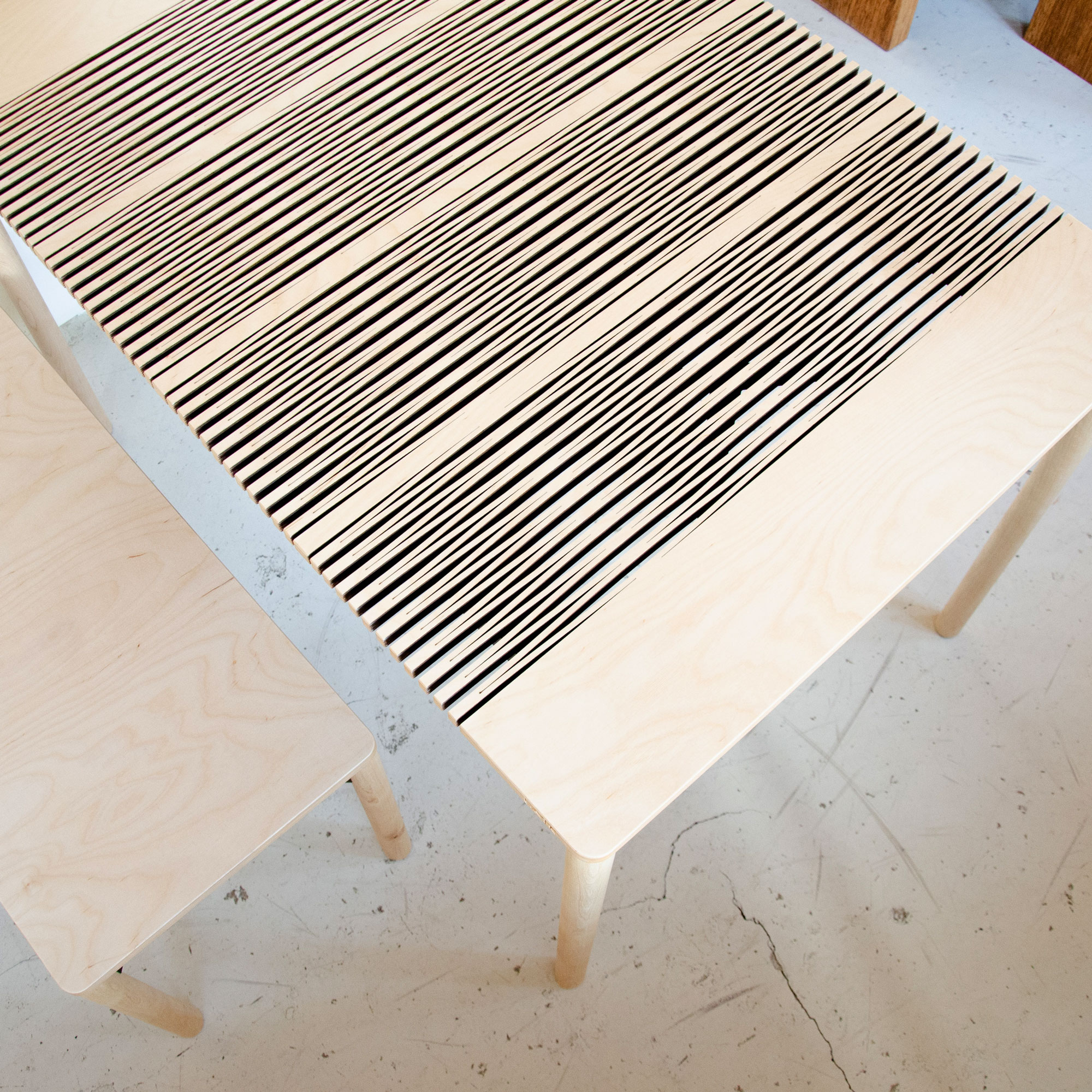 P_Laik_Tisch_Detail-3_RGB_LXOLRnOksE5Jdo