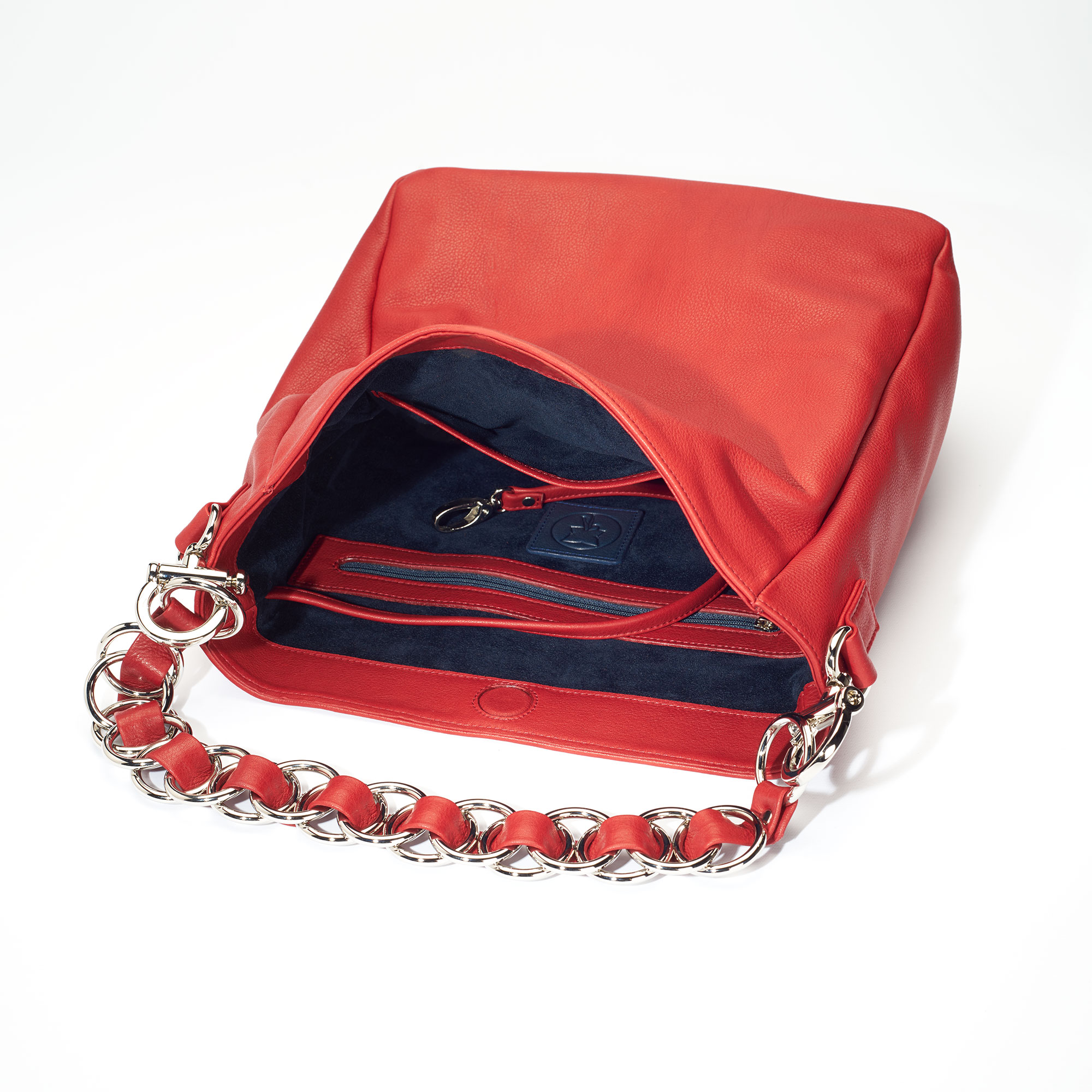 P_Svendsen_TascheRot_3 Hobo Bag - RØD - Innenansicht mit Kluge-Köpfe-Signet