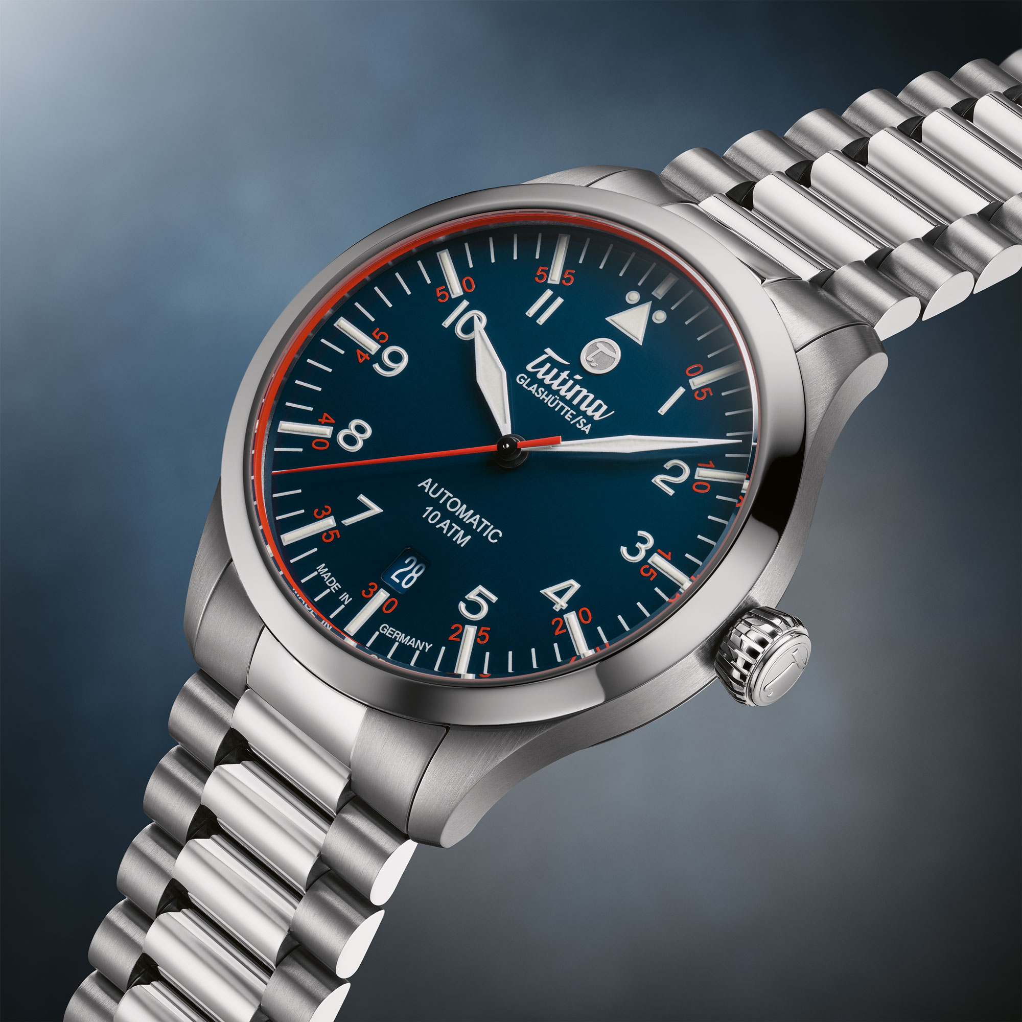 Edelstahl-Armbanduhr Tutima Glashütte Flieger T5 mit blauem Zifferblatt, arabischen Ziffern und rotem Sekundenzeiger